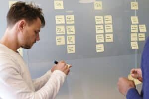 Pourquoi le sens au travail est devenu central pour les entreprises ?